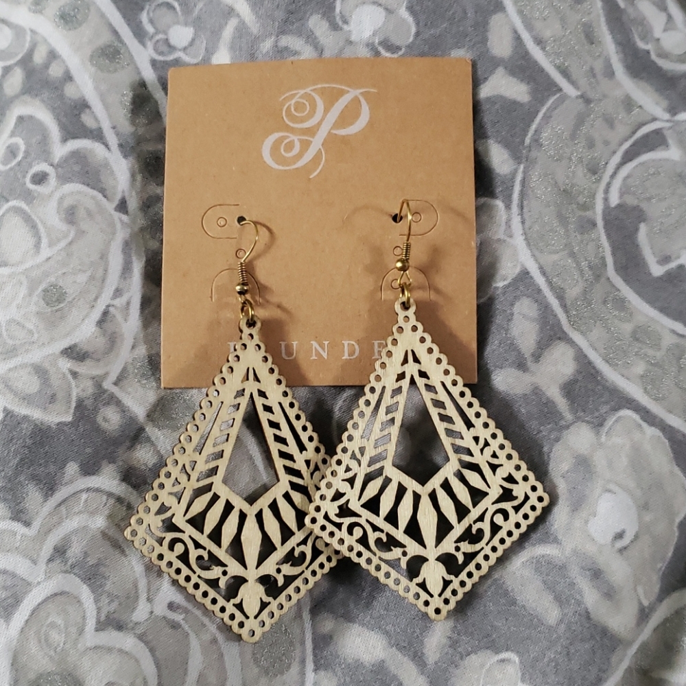 Plunder Daylan Wood Earrings